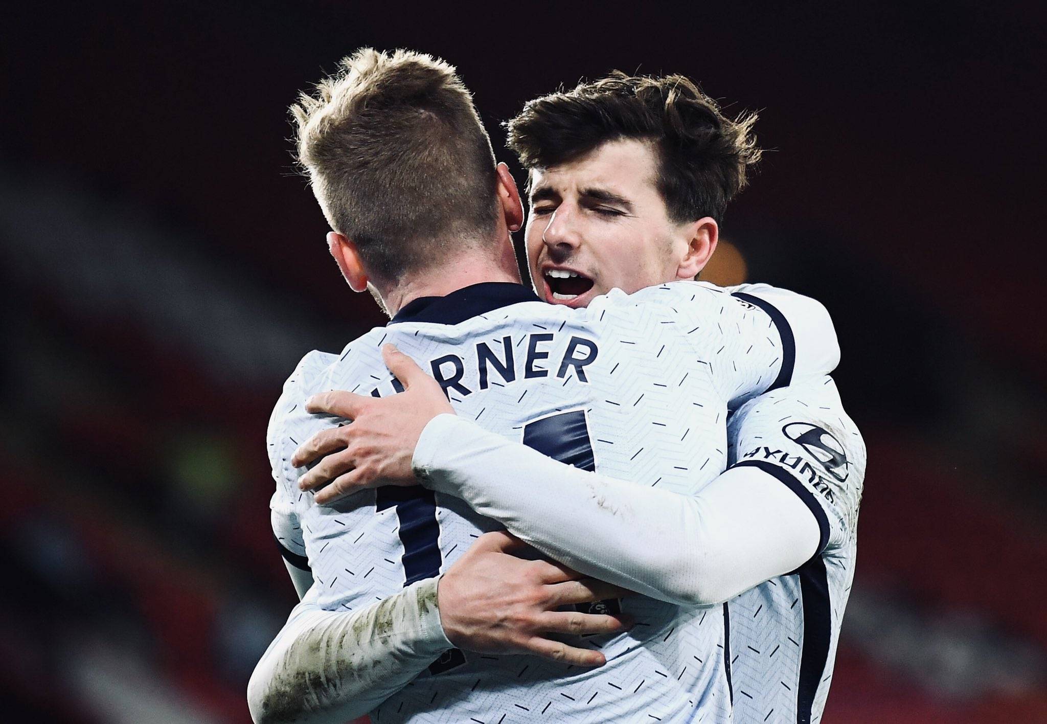 通过引入 通过引入