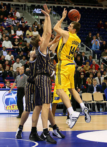 出了其稳固 出了其稳固