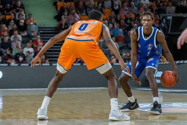 的经济差距 的经济差距